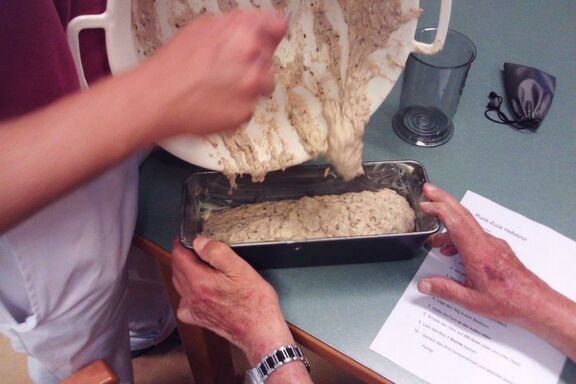 04 Oriongasse Brotbacken