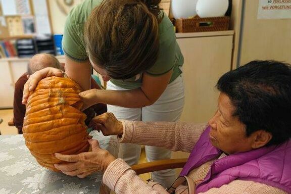 Kürbisschnitzen Oriongasse 6 Kürbisschnitzen Oriongasse 6